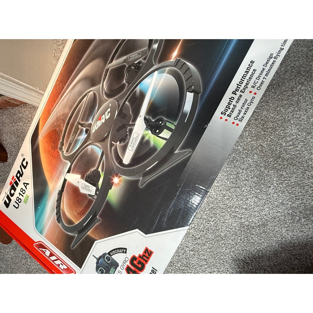 UDI RC U818A 2.4GHz 4 Channel 6 Axis‎ Gyro Quadcopter Drone with Remote Control